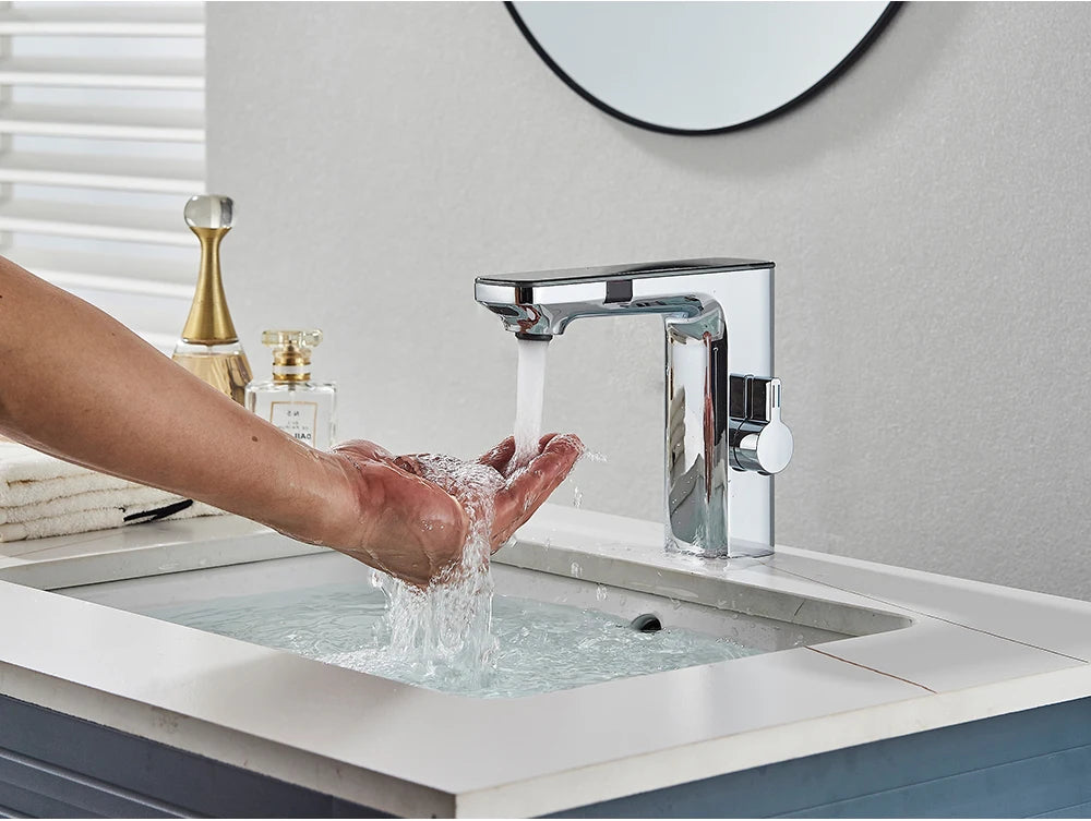 White Smart Sensor Basin Faucet Screen Digital Display Hot Cold Water Mixer Tap Touchless Vanity Sink Faucet For Bathroom