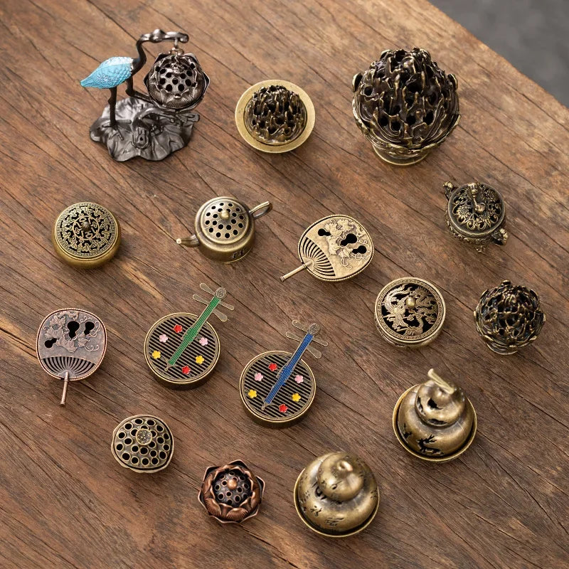 2025 Antique Pocket Dragon Phoenix Incense Burner Hollow Incense Mini Ornaments Chinese Ancient Tea Desk Decor Office Decoration