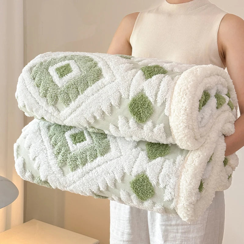 Geometric Patterned Jacquard Fleece Blanket Double Layer Thick Warm Taffeta Sofa Throw Blanket Autumn Winter Plush Bed Blanket